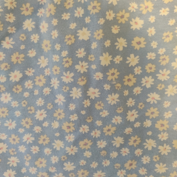 Aeropostale Blue Floral Crop Top Size Large - Picture 3 of 4